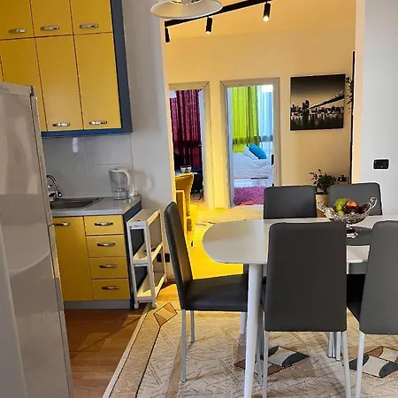Qerret Kavaje Apartment Golem (Tirana)